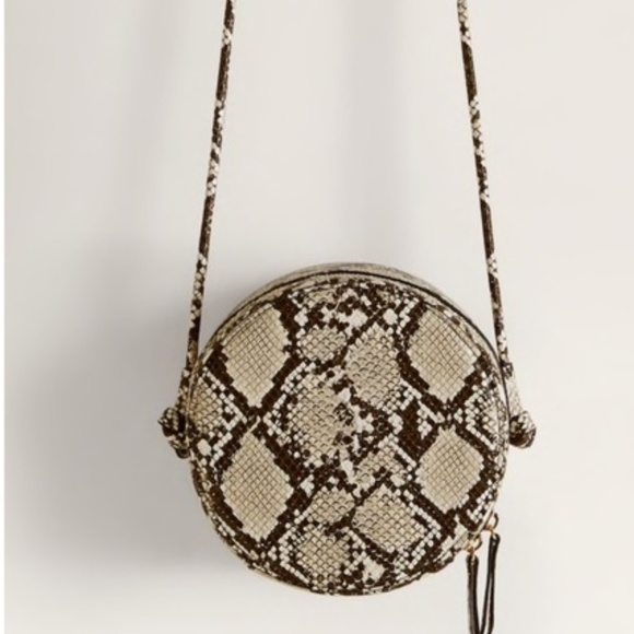 Mango Snake Skin Printed Orla Round Crossbody Bag - Picture 3 of 5
